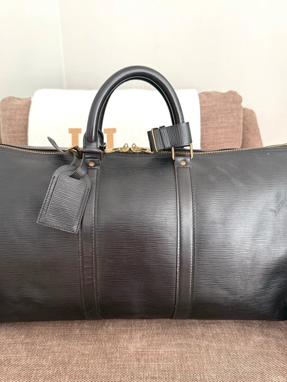Authentic Louis Vuitton unisex Keepall 50 bag M42962 black Epi leather LV